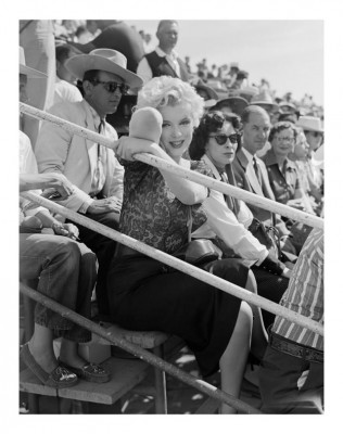 Marilyn Monroe at the Phoenix Rodeo, March 1956..jpg