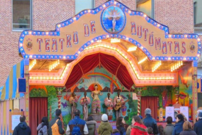 Teatro de autómatas en Matadero Madrid.jpg