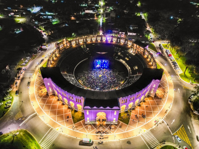 Plaza de toros Colonia Sacramento reformulada.jpg