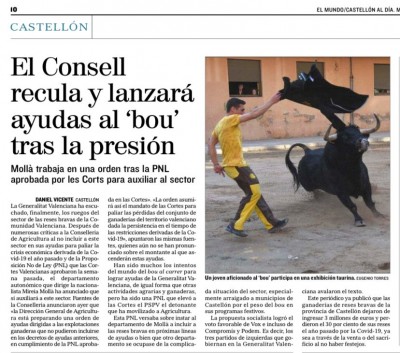 La izquierda apoya los bous al carrer.jpg