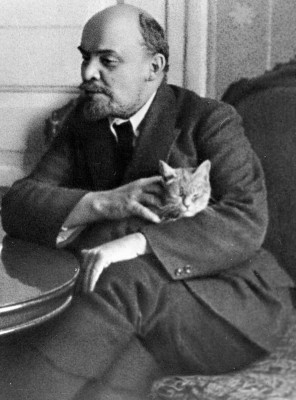 Lenin tenía un gato.jpg