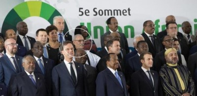 Mohamed VI y Brahim Gali cumbre Unión Europea Unión africana 2017.jpg