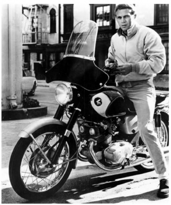 2 Steve McQueen moto velocidad.PNG