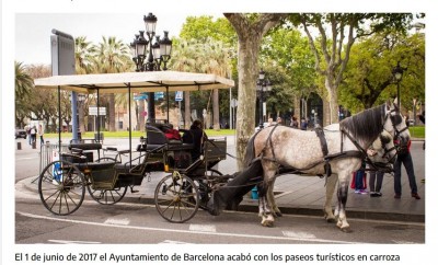 Barcelona prohíbe los paseos en coche tirado por caballos 1 junio 2017.JPG