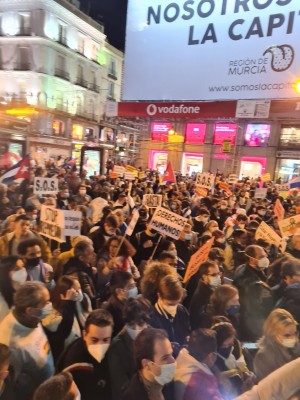 Puerta del Sol Madrid apoyo Cuba 15NCuba 1.jpg