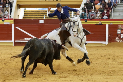 Sergio Galán y Ojeda caballo Illescas.jpg