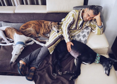 jorge javier vazquez rojo de lujo.jpg