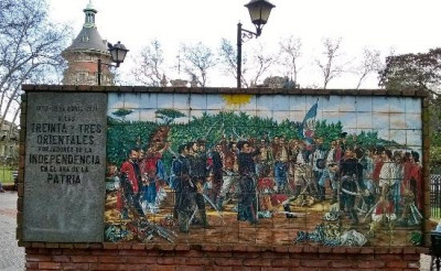 19 abr Desembarco de los 33.jpg