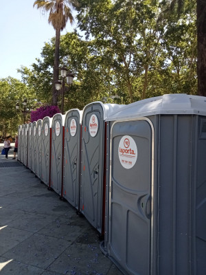 Urinarios Laporta en la final de la Copa del Rey.jpg