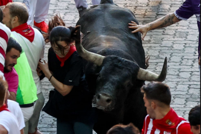 octavo encierro san fermín por los pelos.png