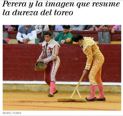 Sangre de un torero en la arena Zaragoza El Pilar 2019.JPG