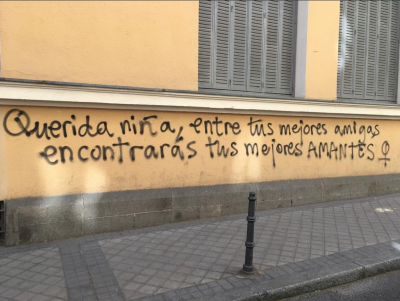 Feministas feminazis pintadas niños niñas.PNG