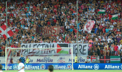 En Sevilla recuerdan que ya hubo en otros años banderas palestinas.jpeg