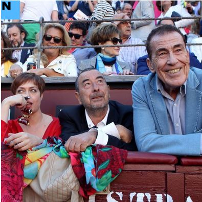 Jose Luis Garci en los toros 2.JPG