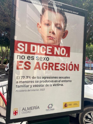 Los niños no se tocan.jpeg