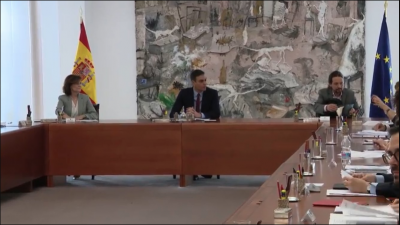 Pablo Iglesias rompe la cuarentena y se presenta en el consejo de ministros.png