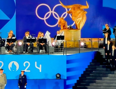 Toro y gamo en la Fuente de Polonia del Trocadero.jpeg
