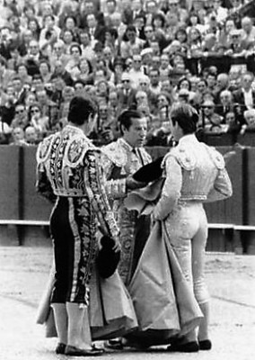 alternativa en Sevilla, en domingo de Resurrección, Pepe Luis Vázquez Silva.jpeg