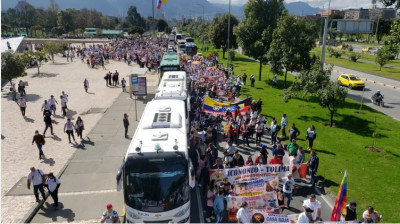Bogotá manifestación en defensa de la cultura y el ocio con animales.jpg