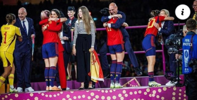 día de autos Jeny Hermoso y Rubiales.png