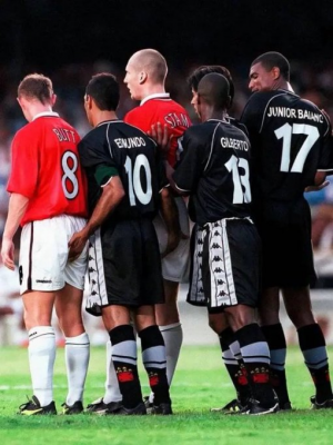 Butt y Stam del Manchester United y Edmundo.png
