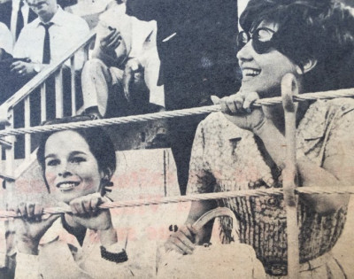 concha velasco y geraldine chaplin en las ventas 1965.jpg