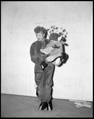 Lucille Ball y toro.jpg