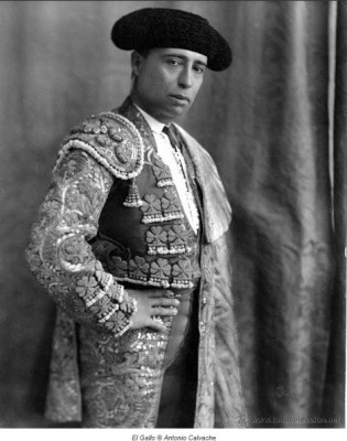 Rafael el Gallo de Antonio Calvache.jpg