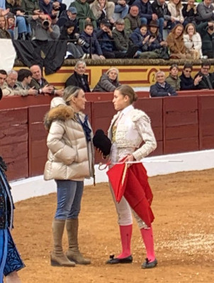 brindis de Olga Casado a Cristina Sánchez.jpg