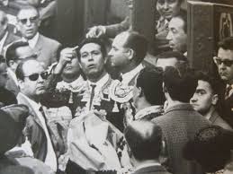 25 de mayo de 1967 Curro Romero se niega a torear su toro.jpg