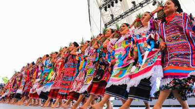 La Guelaguetza folclore y cultura de Oaxaca.jpg