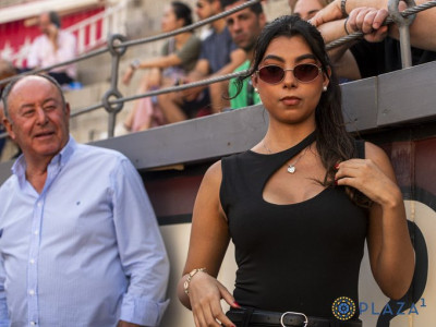 Luis Miguel Rodríguez con compañía en la novillada Foto de Las Ventas.jpg