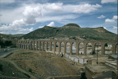Acueducto del Cubo en Zacatecas años 50.jpg