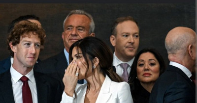 Confidencias entre Zukerberg y la mujer de Bezos.jpg