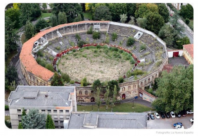 Plaza de toros de Oviedo Buenavista.jpg